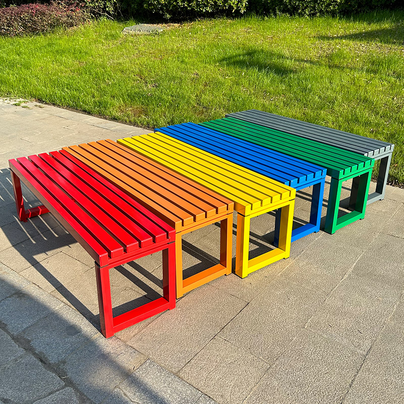 Banco blanco de celebridad de  - Outdoor Furniture Metal Chairs reseña y precio